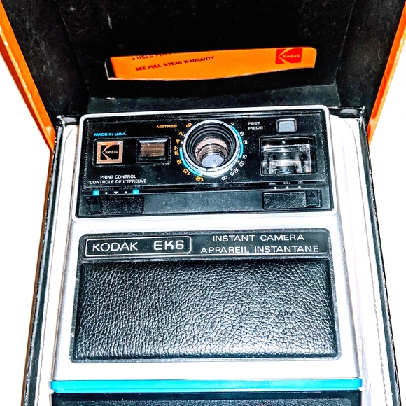Vintage Kodak Instant Camera - Picture 4 of 9